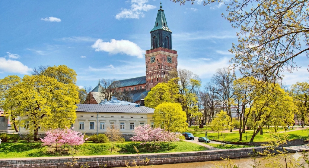 Driving Schools in Turku - Compare Prices and Reviews
